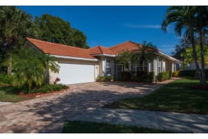 163 E Tall Oaks Cir, Palm Beach Gardens, FL 33410, Sold 01/14/22