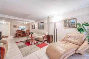 890 N Federal Hwy, Lantana, FL 33462, Sold 02/28/22