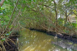 1012 Mohican Blvd, Jupiter, FL 33458, Sold 01/31/22