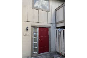 5611 NW 21st St, Lauderhill, FL 33313, Sold 03/09/22