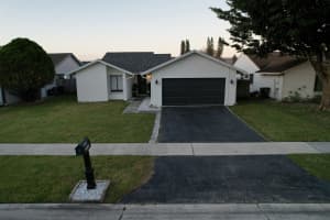 7757 Blackwood Ln, Lake Worth, FL 33467, Sold 02/11/22