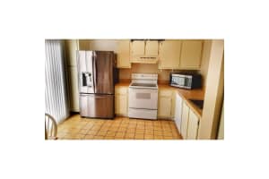 308 Lakeview Dr E, Royal Palm Beach, FL 33411, Sold 02/04/22