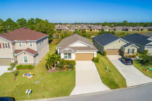 5705 NW Pine Trail Cir, Port St. Lucie, FL 34983, Sold 02/03/22