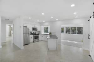 1632 NW 5th St, Boca Raton, FL 33486, Sold 02/06/22