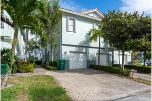 3190 Laurel Ridge Cir, Riviera Beach, FL 33404, Sold 02/11/22