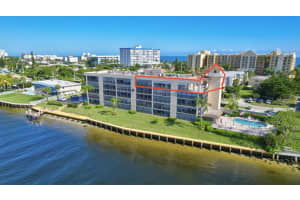 985 SE 19th Ave, Deerfield Beach, FL 33441, Sold 05/20/22