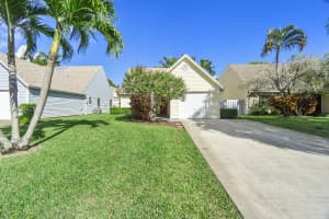 2825 Black Pine Ct, Lake Worth, FL 33462, Sold 02/23/22