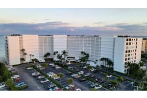3590 S Ocean Blvd, South Palm Beach, FL 33480, Sold 03/16/22