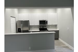 2407 NW 7th St, Boynton Beach, FL 33426, Sold 03/14/22