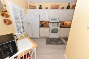 10631 SE Rosemarie Ct, Hobe Sound, FL 33455, Sold 01/27/22