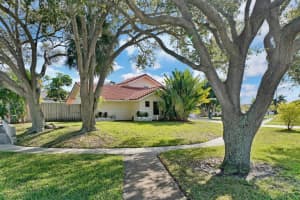 7998 E Country Club Blvd, Boca Raton, FL 33487, Sold 02/25/22