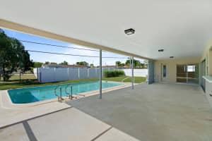 535 NW 11th Ave, Boca Raton, FL 33486, Sold 02/07/22