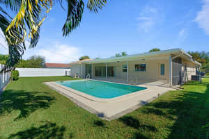 535 NW 11th Ave, Boca Raton, FL 33486, Sold 02/07/22