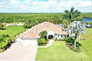 81 Queens Rd, Fort Pierce, FL 34949, Sold 02/18/22