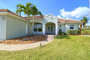 81 Queens Rd, Fort Pierce, FL 34949, Sold 02/18/22