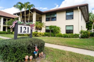 121 SW South River Dr, Stuart, FL 34997, Sold 02/16/22