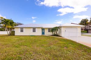 196 15th Ave, Vero Beach, FL 32962, Sold 03/17/22