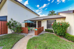 7975 SE Villa Cir, Hobe Sound, FL 33455, Sold 01/28/22