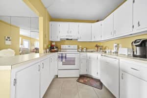 3560 Pine Needle Dr, Greenacres, FL 33463, Sold 04/01/22