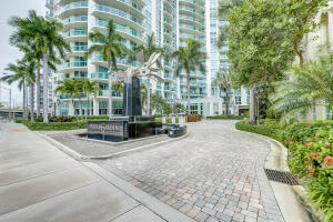 347 N New River Dr E, Fort Lauderdale, FL 33301, Sold 05/17/22