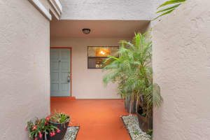 5285 Monterey Cir, Delray Beach, FL 33484, Sold 01/31/22