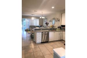 1033 Pinewood Lake Ct, Greenacres, FL 33415, Sold 02/17/22