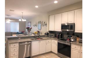 1033 Pinewood Lake Ct, Greenacres, FL 33415, Sold 02/17/22