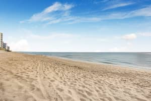 4600 N Ocean Dr, Riviera Beach, FL 33404, Sold 02/25/22