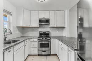 400 NE 20th St APT D203, Boca Raton, FL 33431, Sold 02/08/22