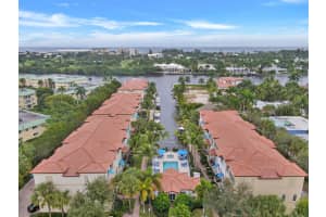 820 Virginia Gardens Dr, Boynton Beach, FL 33435, Sold 03/04/22