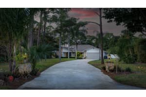 300 NE Town Terrace, Jensen Beach, FL 34957, Sold 01/21/22