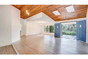 300 NE Town Terrace, Jensen Beach, FL 34957, Sold 01/21/22