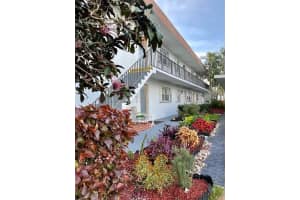 2950 SE Ocean Blvd, Stuart, FL 34996, Sold 01/31/22