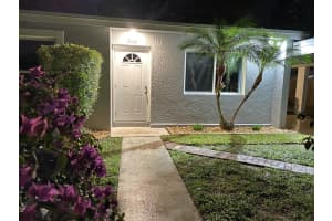 3906 Nowata Rd, Lake Worth, FL 33462, Sold 02/07/22