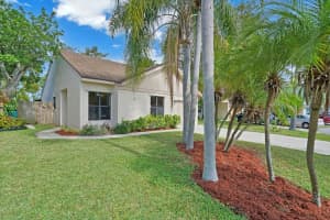 2 Whitehall Way, Boynton Beach, FL 33436, Sold 02/07/22