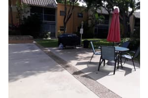 959 SE 2nd Ave, Deerfield Beach, FL 33441, Sold 01/24/22