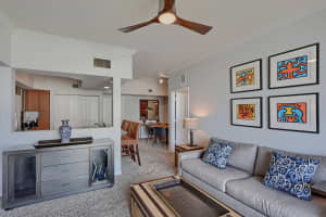 MLS# R10768713, West Palm Beach, Florida 33401