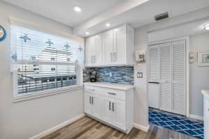 921 Gardenia Dr, Delray Beach, FL 33483, Sold 03/09/22