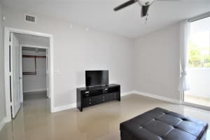 191 S Ocean Dr, Deerfield Beach, FL 33441, Sold 03/09/22