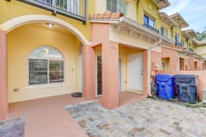 1413 S Santa Catalina Cir, North Lauderdale, FL 33068, Sold 03/03/22