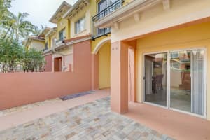1413 S Santa Catalina Cir, North Lauderdale, FL 33068, Sold 03/03/22