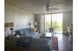 500 Executive Center Dr, West Palm Beach, FL 33401, Sold 02/22/22