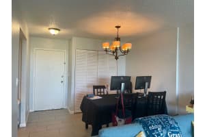 500 Executive Center Dr, West Palm Beach, FL 33401, Sold 02/22/22