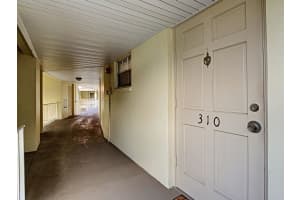 5520 Tamberlane Cir, Palm Beach Gardens, FL 33418, Sold 02/21/22