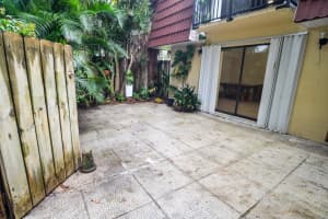 9890 NW 6th Pl, Plantation, FL 33324, Sold 02/14/22