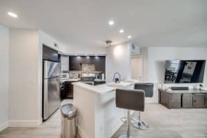 565 Vista Isles Dr APT 2011, Plantation, FL 33325, Sold 02/28/22