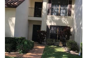 3044 Lucerne Park Dr, Greenacres, FL 33467, Sold 03/04/22