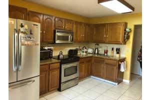 3044 Lucerne Park Dr, Greenacres, FL 33467, Sold 03/04/22