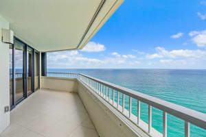 3730 N Ocean Dr, Riviera Beach, FL 33404, Sold 03/04/22