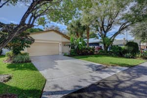 4060 NW 2nd Ct, Delray Beach, FL 33445, Sold 02/28/22